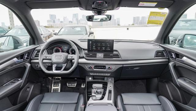 想買奧迪Q5L的注意!全新車型或2026年上市,當(dāng)下抄底現(xiàn)款更劃算-有駕 想買奧迪Q5L的注意!全新車型或2026年上市,當(dāng)下抄底現(xiàn)款更劃算-有駕