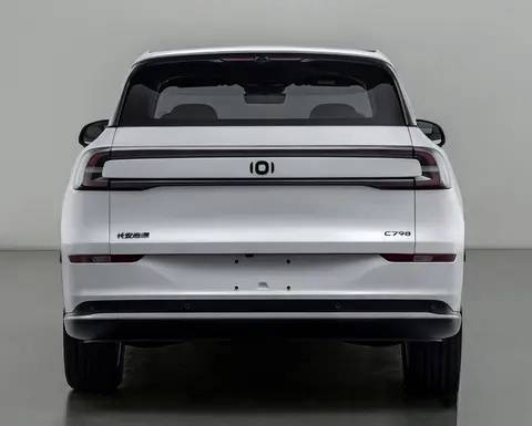 家用中型SUV新選擇?長(zhǎng)安啟源C798亮相,能否競(jìng)爭(zhēng)比亞迪?