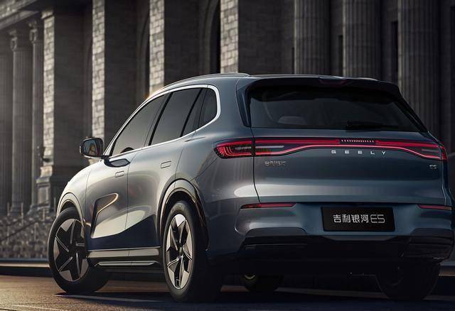 吉利銀河E5榮獲頂級安全碰撞挑戰證書,純電動汽車安全再升級!