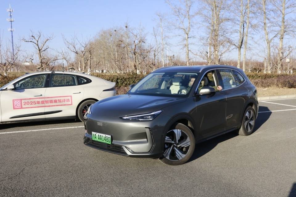 \"2025年度智能座駕評選\"啟動,首次加入跨品牌城市NOA評測