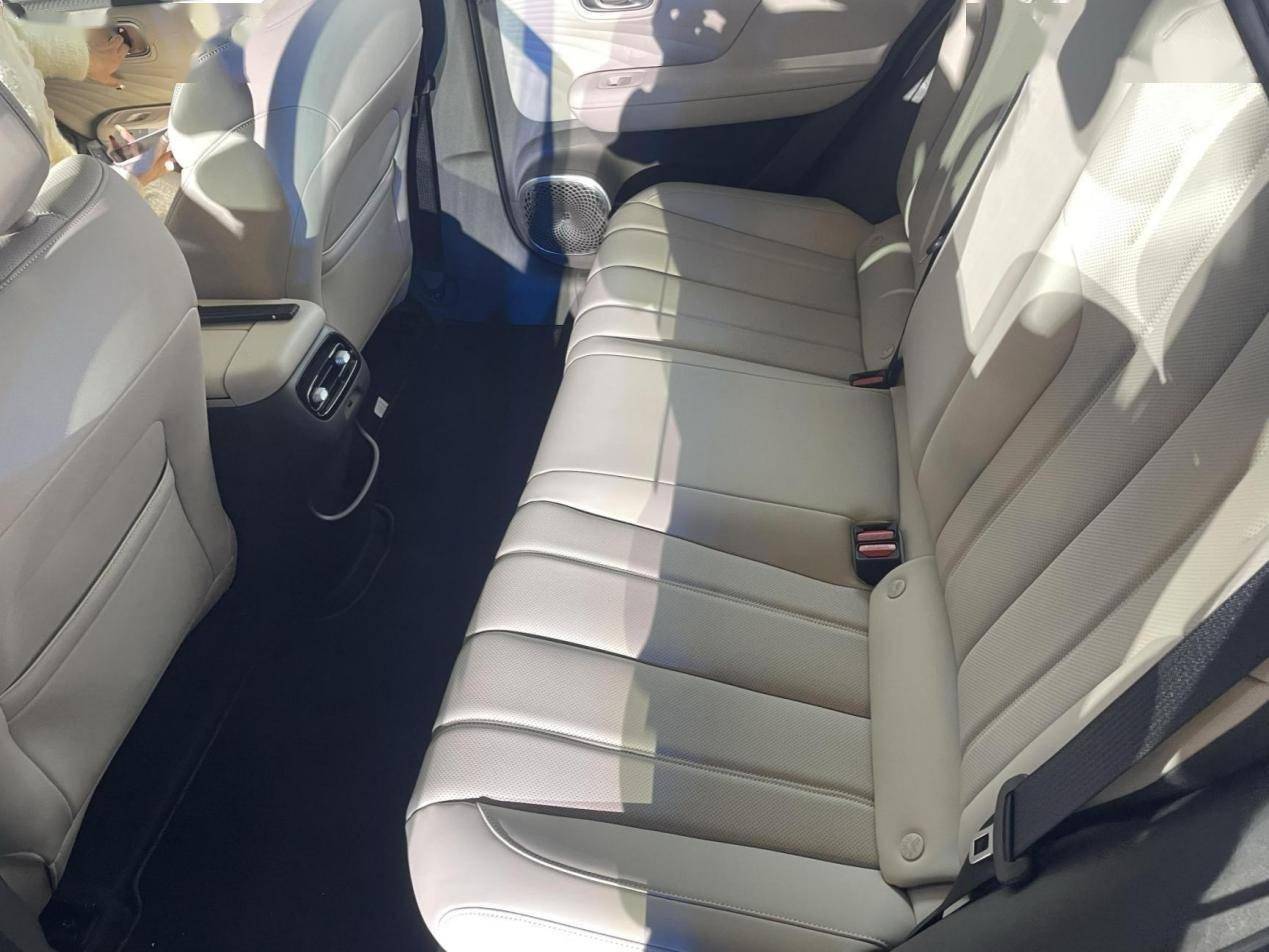 埃安鸚鵡龍:8.98萬起售,這款小型純電新車能否成為年輕人的新選擇?