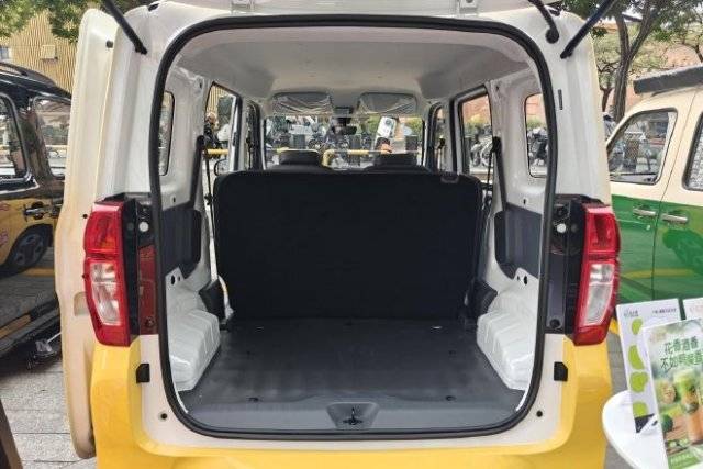 拓展奮斗者更多的自由,五菱之光EV新款305km續航將上市