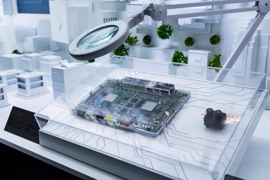 杭州庫里南挑戰傳統豪車,技術視角解析極氪9X能否支撐百萬售價?