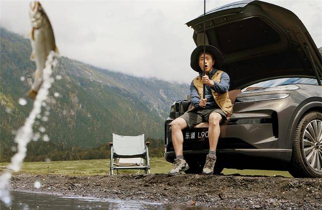 坐在樂(lè)道L90前備艙釣魚(yú)是偽需求嗎?