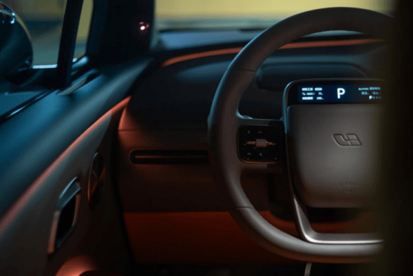 違約金1000 萬,理想i8內(nèi)飾泄密,官方回應(yīng)低估了