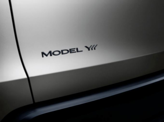 特斯拉Model Y L殺到,一戰封神還是虛晃一槍?