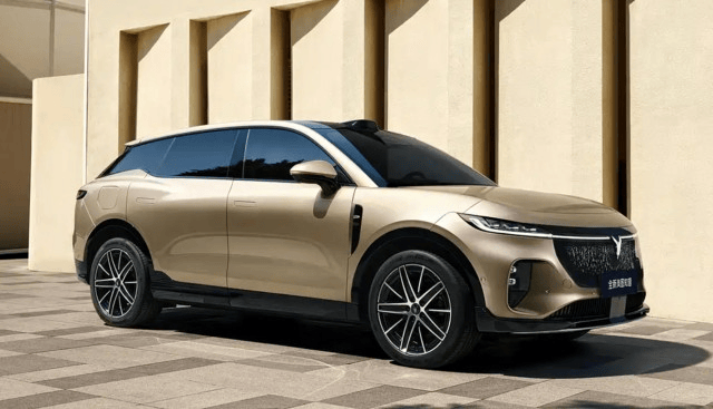 新款嵐圖知音將于8月底上市,搭載華為最新ADS 4,輔助駕駛車燈