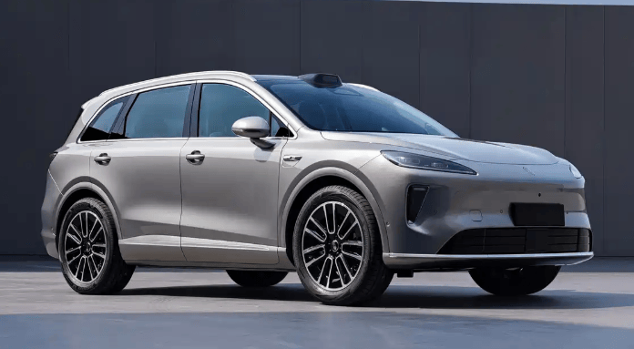 華為能帶飛“問界”,但能將尚界H5捧成爆款嗎?