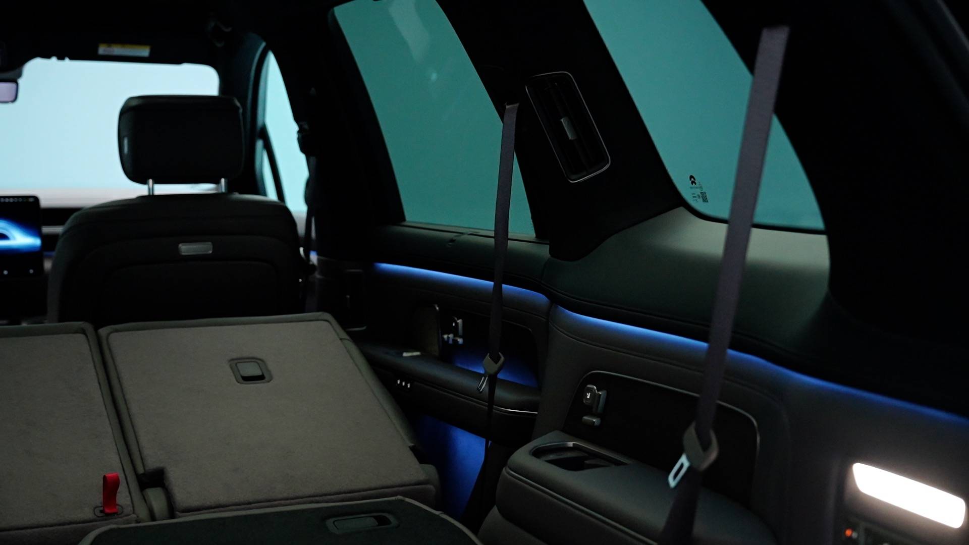 靜態體驗全新蔚來ES8:配置看齊ET9、空間堪比L9,更智能的攬勝