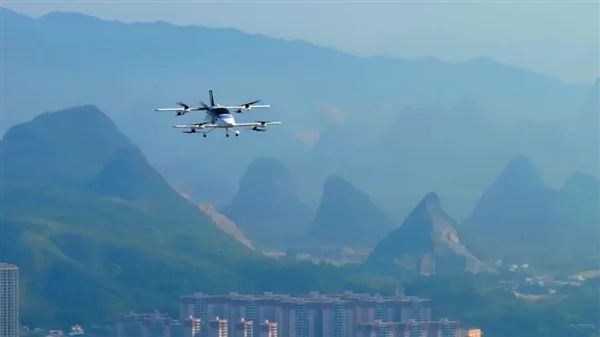 指導價650萬！億航智能長航程無人駕駛載人航空器VT35發布：航程約200km