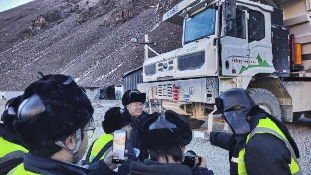 為高原注入綠色動能:宇通重工三電技術破解高原寒區作業困局